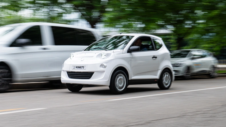 Ohne B Führerschein AIXAM-Fahrzeug Minauto 1.jpg