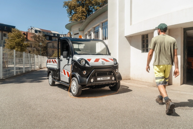 Ohne B Führerschein AIXAM-Fahrzeug e-Truck E-truck plateau ridelles 3.jpg